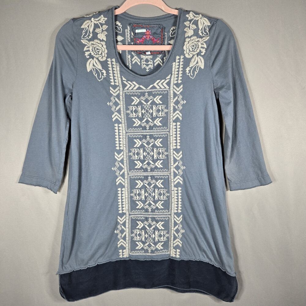 Johnny Was Elise Tunic XS Blue Floral Embroidered Cotton Top Boho Peasant Blouse
